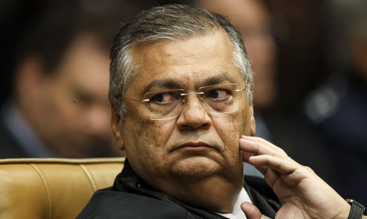 Edson Fachin solicita investigação da PF sobre ameaças contra Flávio Dino