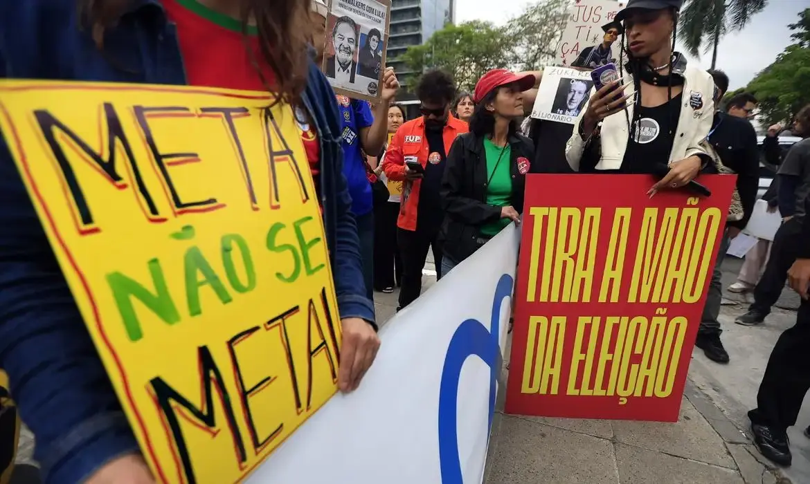 Justiça determina que Meta remova posts sobre demissões por viés político