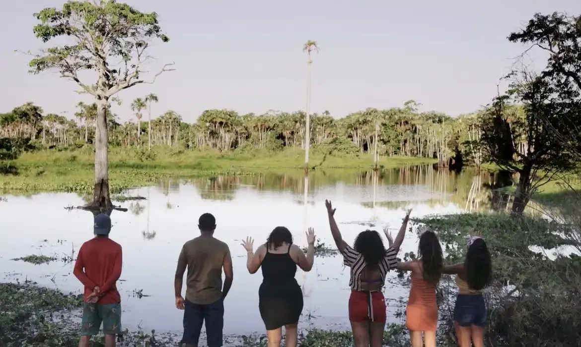 Série documental Ciência Flutuante explora a biodiversidade amazônica