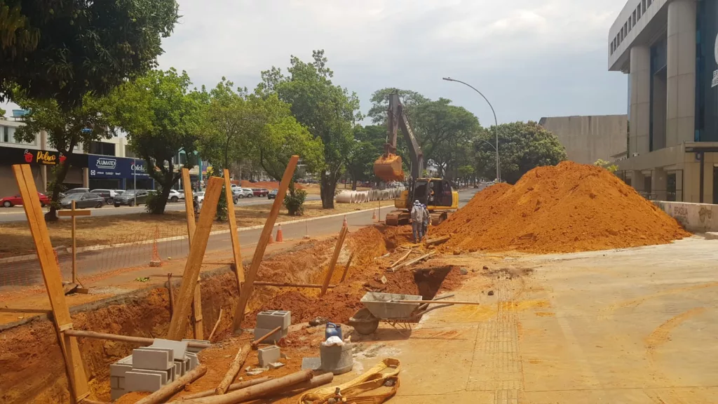 Obras de Drenagem na W3 sul e norte