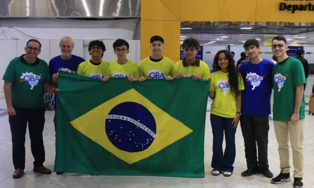 Jovens brasileiros IOAA