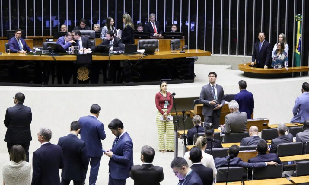 Câmara foro privilegiado anistia