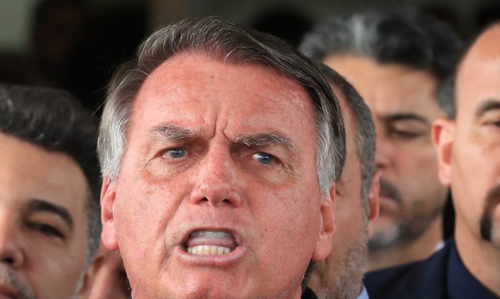 Bolsonaro inflamações pulmonares digestivas