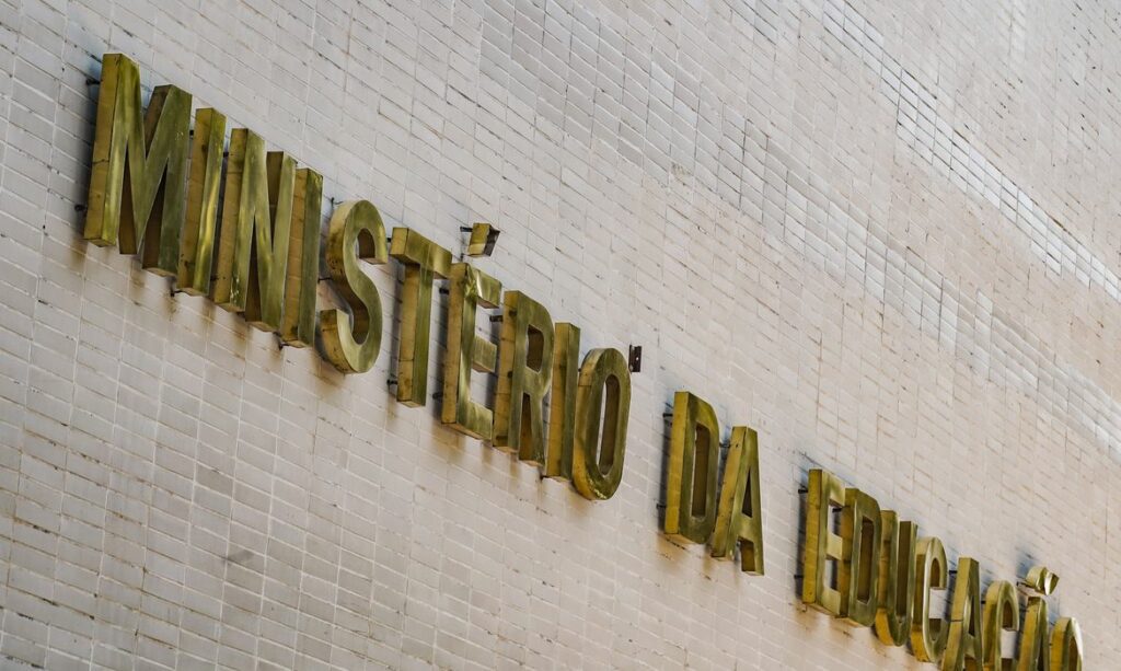 formação professores Ensino Médio