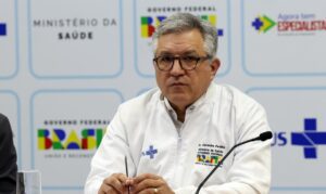 Padilha defende Mais Médicos
