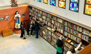 Padre Júlio Lancellotti biblioteca