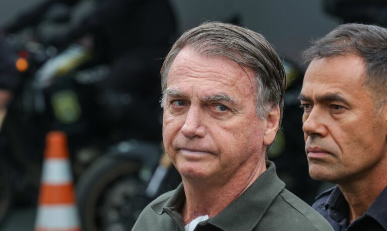 Bolsonaro anemia pneumonia