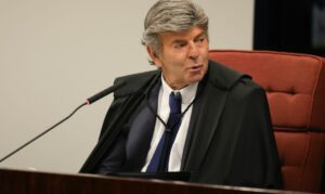 Fux cerceamento defesa golpe