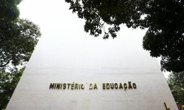 Lista MEC cursos semipresenciais