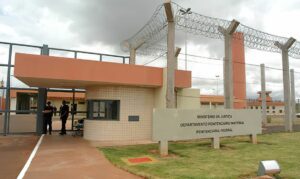 Bloqueio sinal presídios Rio