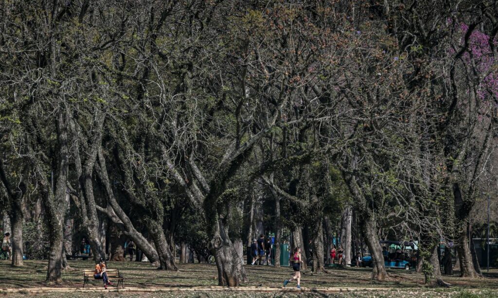 Sabesp reduz água São Paulo