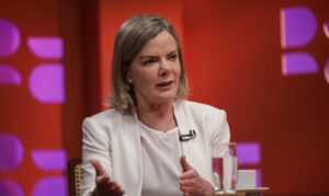 Gleisi governadores intervenção EUA