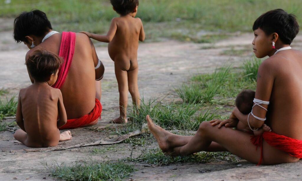 Morte crianças Yanomami garimpo