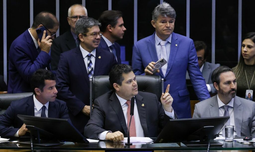 Congresso aprova seguridade cargos