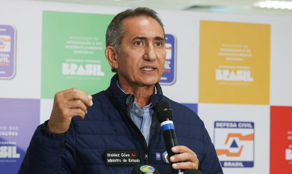 Governo envia ajuda Paraná