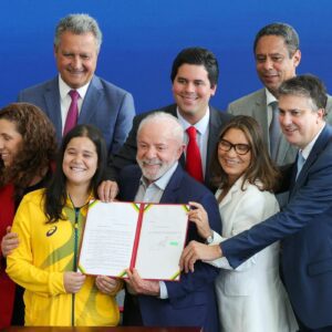 Lula cria Unind UFEsporte