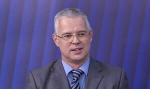 Militares presos amadurecimento democracia