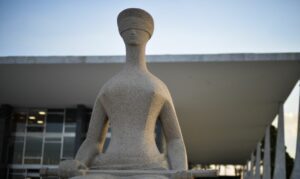 STF decide Bolsonaro preso