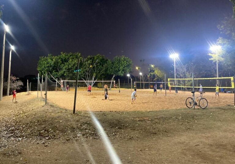 CEB IPes moderniza iluminação de monumentos e 70 complexos esportivos no DF