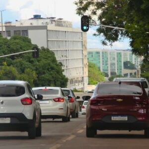 Detran-DF Lança Edital para Semáforos Inteligentes em 470 Cruzamentos