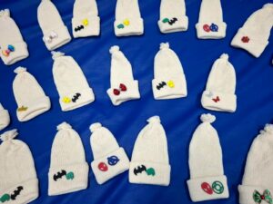 Gesto de Acolhimento: Técnicas de Enfermagem Criam Touquinhas para Bebês no HRSM