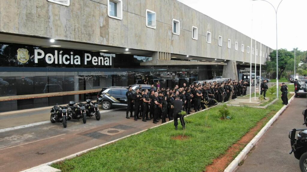 Polícia Penal do DF fiscaliza saidão de Natal e recolhe 12 beneficiários