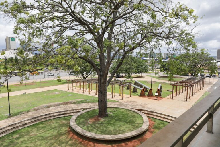 Sesi Lab Transforma Praças de Brasília e Impulsiona Economia Criativa