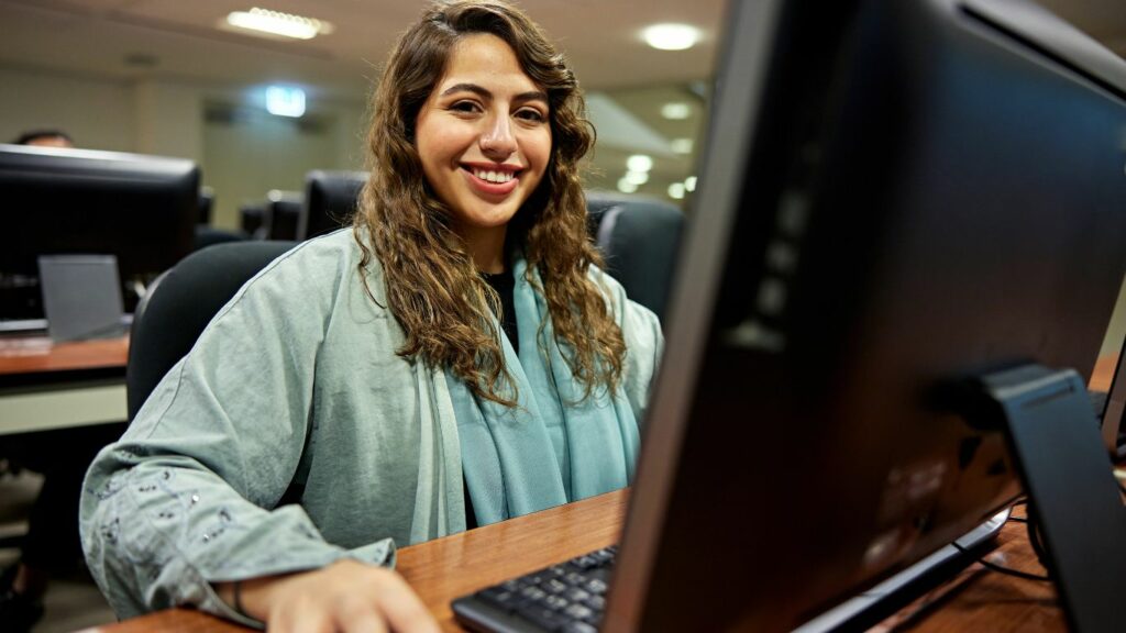 Cursos Gratuitos de Tecnologia em Ceilândia: Inscrições Abertas para o Conexão para Todos