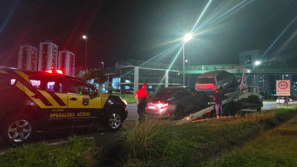 Detran-DF apreende veículos com 112 infrações e R$ 72 mil em dívidas na EPTG