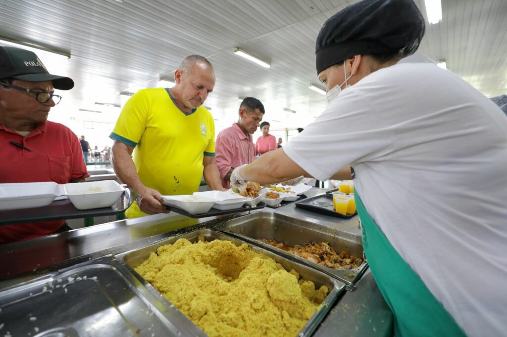 DF avança no combate à fome: Sedes inaugura Hotel Social e dobra parcelas do Prato Cheio