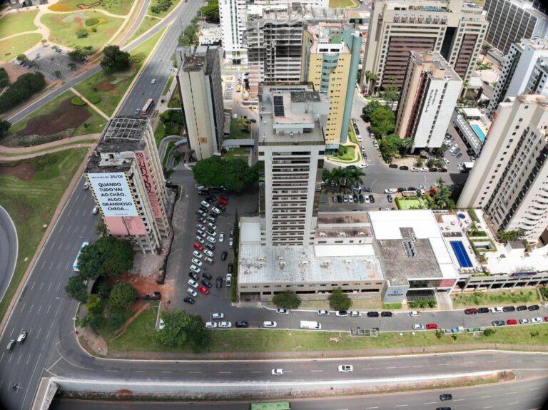 Vigilância Ambiental Alerta: Riscos de poeira e zoonoses na implosão do Torre Palace