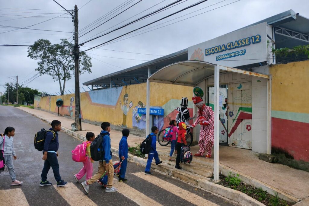 DER-DF inicia campanha Volta às Aulas 2026 para reforçar segurança nas escolas