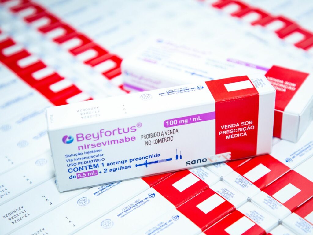 DF amplia proteção contra VSR: Nirsevimabe chega a bebês prematuros e de risco