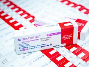 DF amplia proteção contra VSR: Nirsevimabe chega a bebês prematuros e de risco