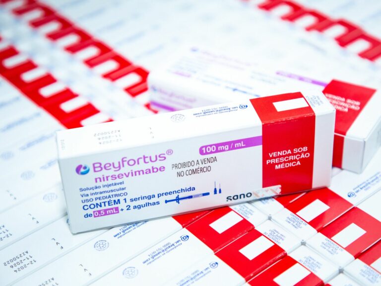 DF amplia proteção contra VSR: Nirsevimabe chega a bebês prematuros e de risco