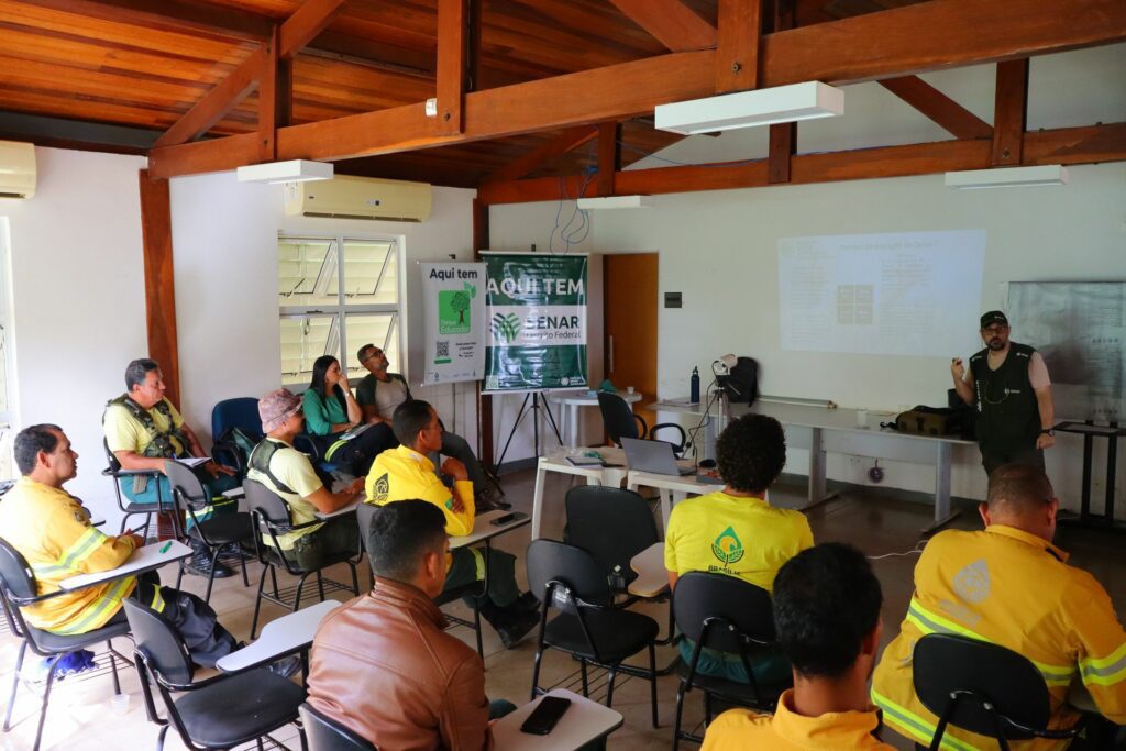 DF capacita 150 brigadistas para combate a incêndios florestais em 2026