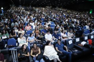 DF recebe mil novos residentes de saúde em evento de acolhimento integrado