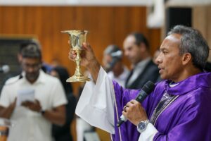 Ibaneis Rocha celebra Quaresma com missa de Ação de Graças no Buriti