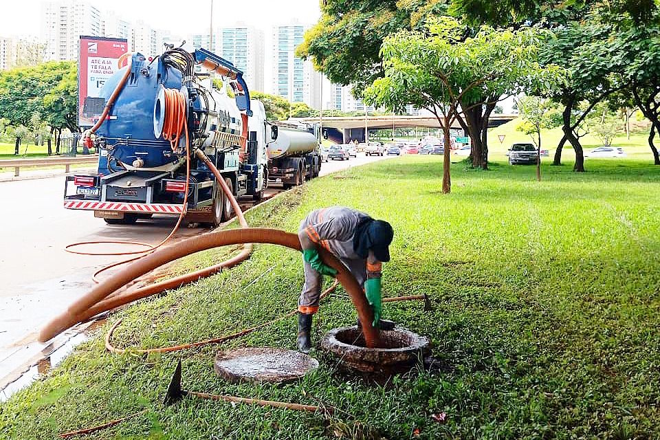 Novacap e GDF Presente agem rápido na limpeza de galerias pluviais em Taguatinga