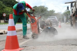 Novacap intensifica manutenção de vias no Plano Piloto com tecnologia de ponta