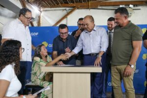 Restaurante Palhoça é regularizado e GDF alcança 1.500 contratos de concessão