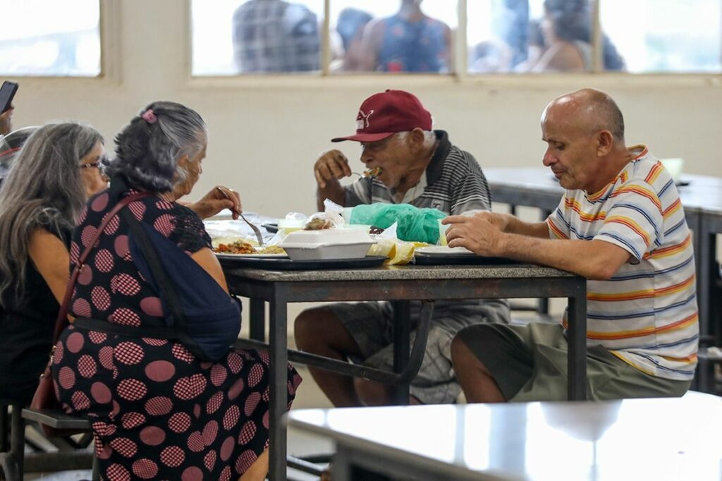 Restaurantes Comunitários do DF: Refeições a R$ 1 combatem a insegurança alimentar