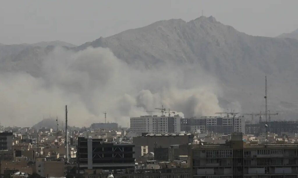 Ataque de EUA e Israel ao Irã gera onda de reações e tensão global