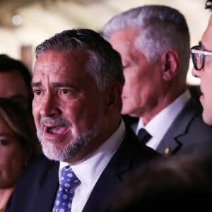 CPMI do INSS: Relatório governista pede indiciamento de Jair Bolsonaro