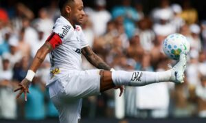 Neymar tem atuação discreta em clássico antes de convocação