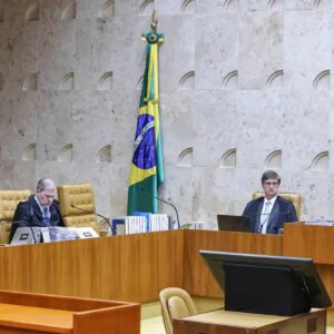 STF retoma julgamento sobre 'penduricalhos' que furam teto salarial