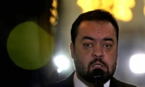 TSE retoma julgamento que pode tornar Claudio Castro inelegível