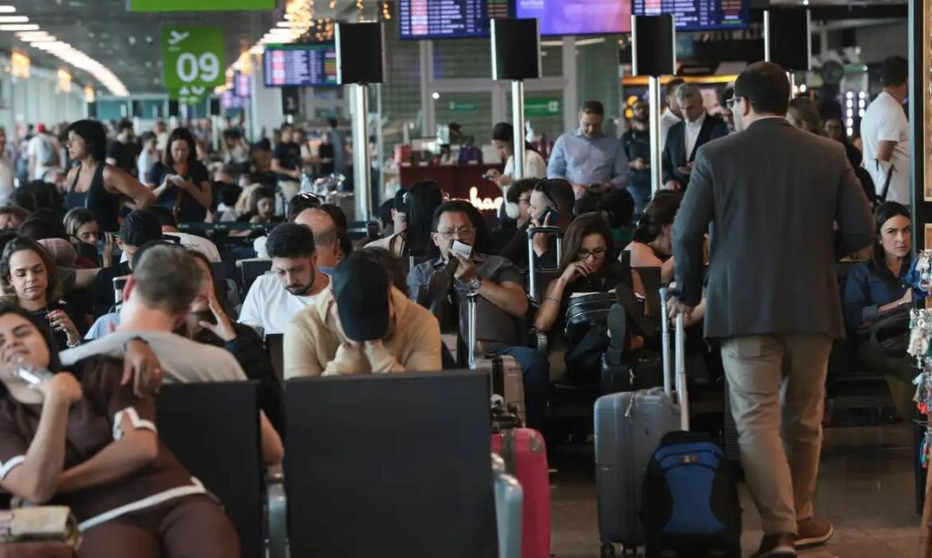 Aeroporto de Congonhas amplia horário após pane afetar 30 voos