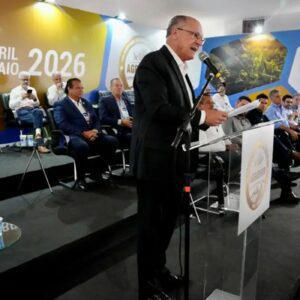 Alckmin anuncia R$ 10 bilhões para modernização de máquinas agrícolas