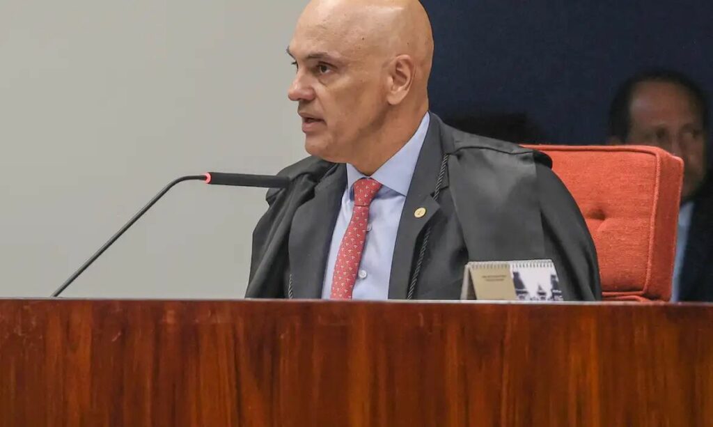 Alexandre de Moraes nega uso de jatinhos de banqueiro investigado